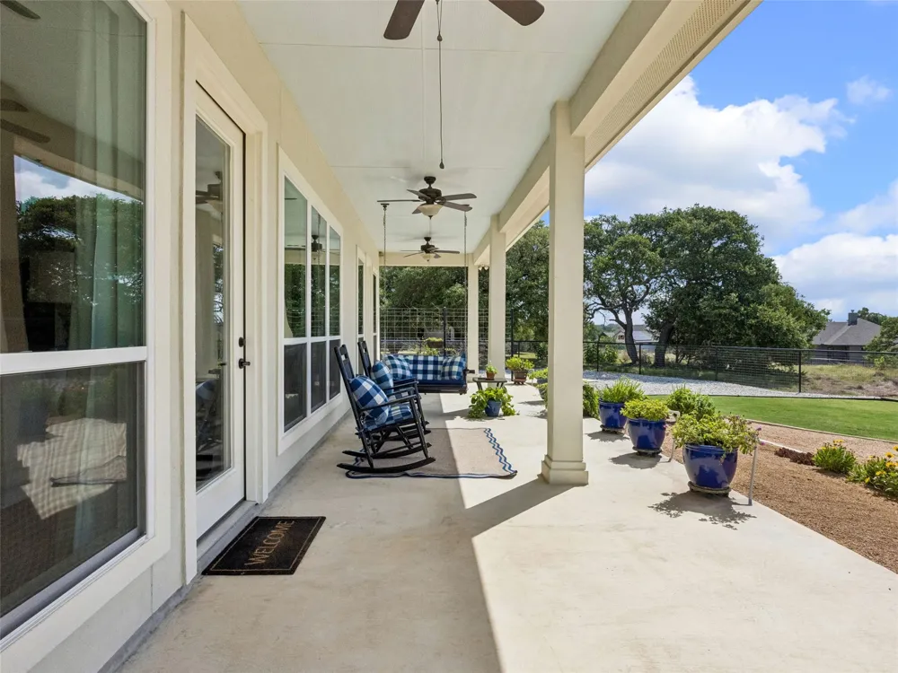 109 Serapia Garza Blanco, TX 78606