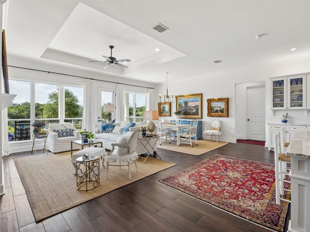 109 Serapia Garza Blanco, TX 78606