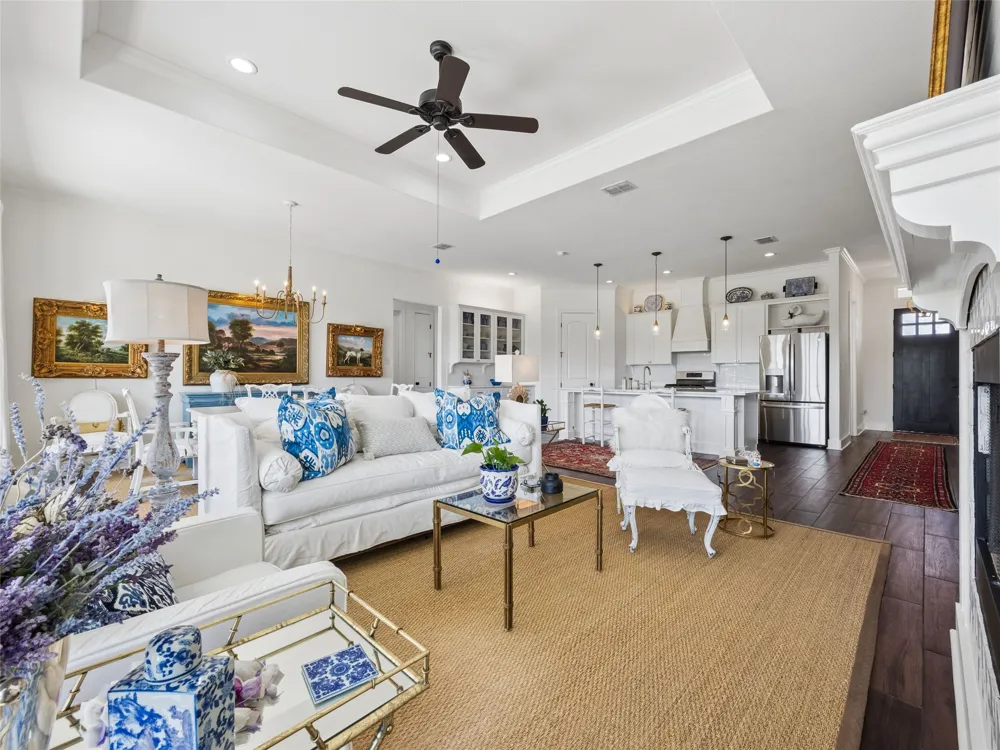 109 Serapia Garza Blanco, TX 78606