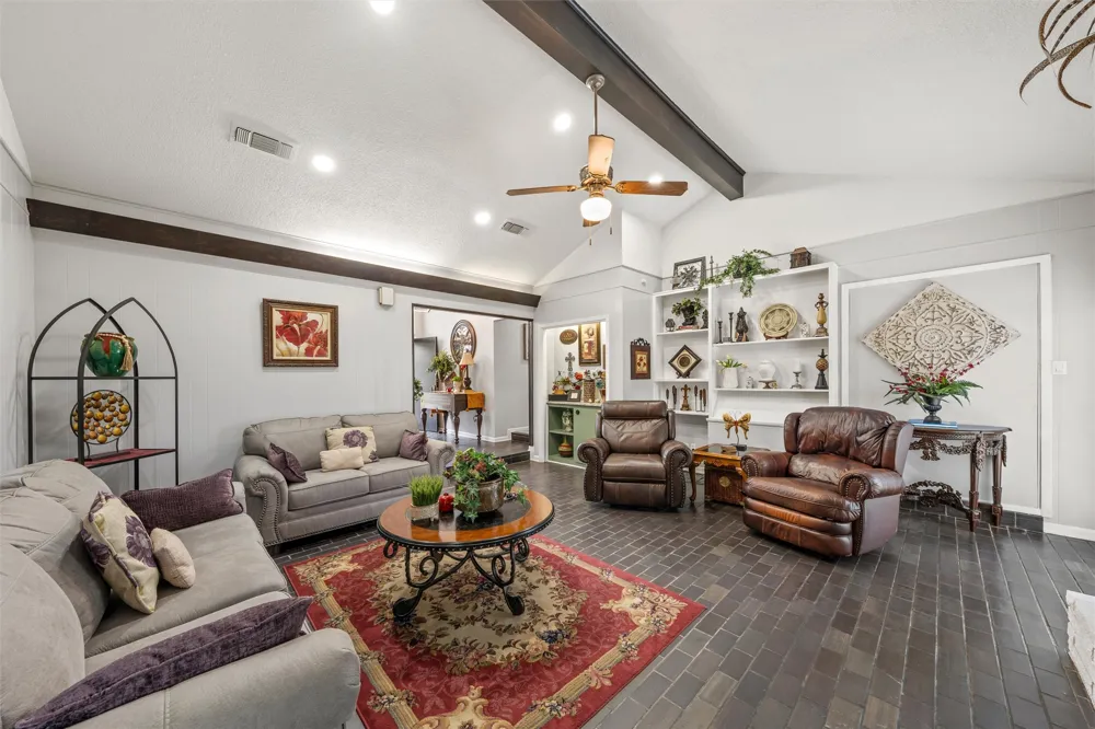1124 Sierra Drive Woodway, TX 76712