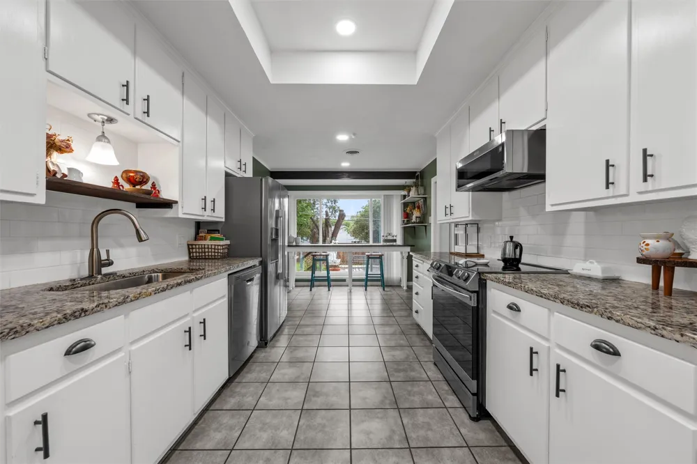 1124 Sierra Drive Woodway, TX 76712