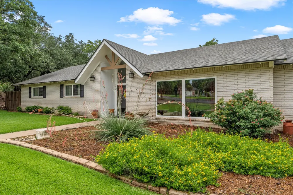1124 Sierra Drive Woodway, TX 76712