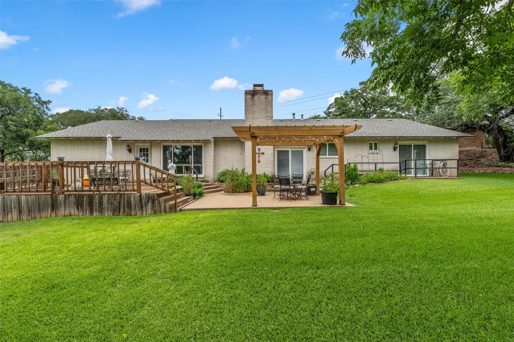 1124 Sierra Drive Woodway, TX 76712