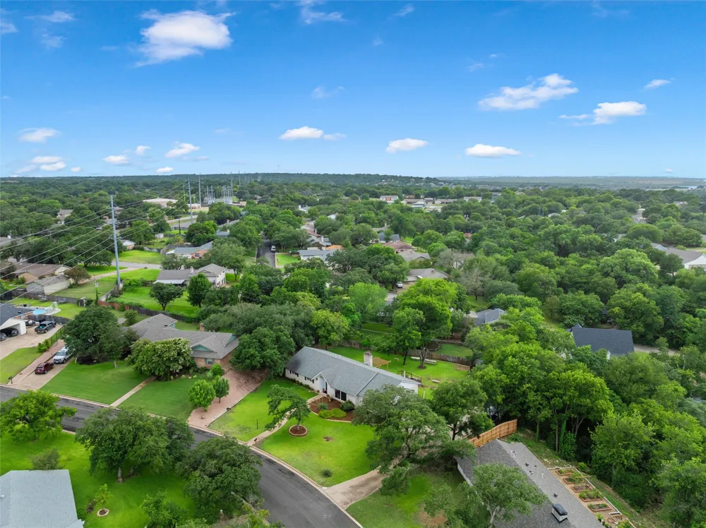 1124 Sierra Drive Woodway, TX 76712