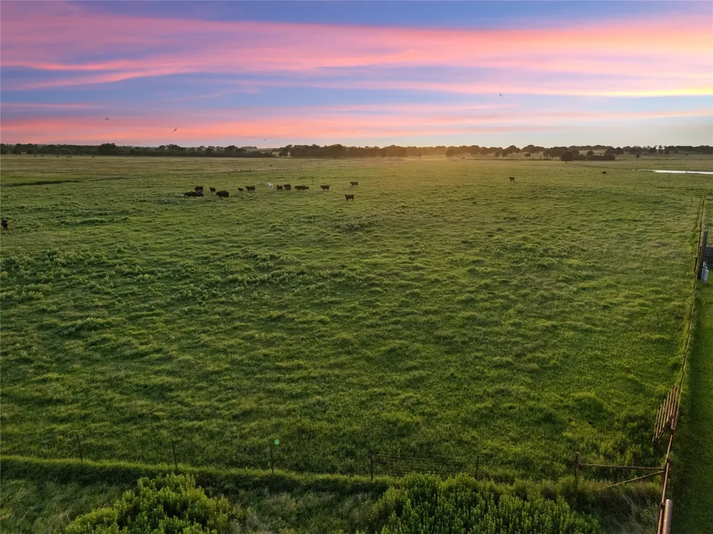 2442 Happy Swaner Lane Axtell, TX 76624