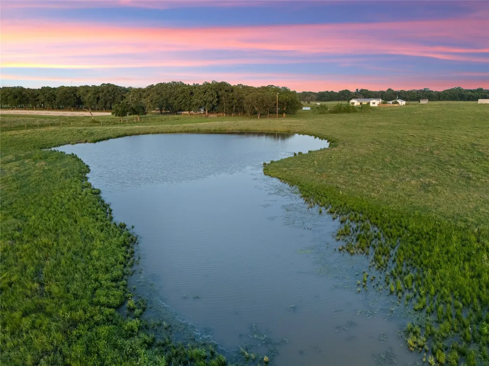 2442 Happy Swaner Lane Axtell, TX 76624