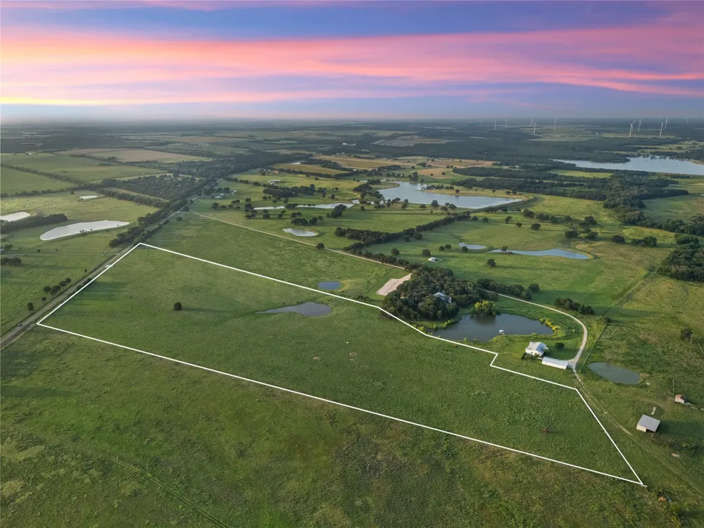 2442 Happy Swaner Lane Axtell, TX 76624