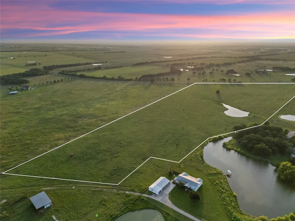 2442 Happy Swaner Lane Axtell, TX 76624