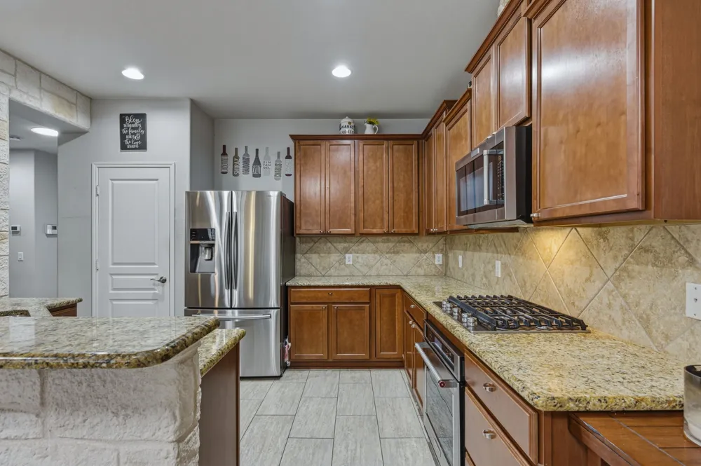 2204 Cane Hill Drive Frisco, TX 75036