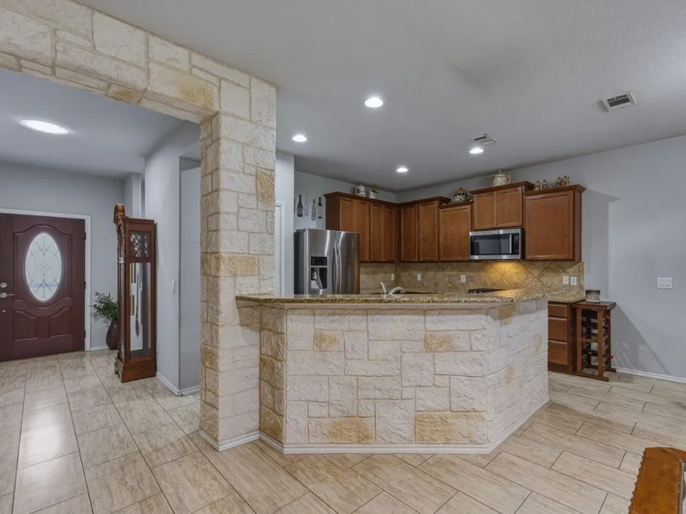 2204 Cane Hill Drive Frisco, TX 75036
