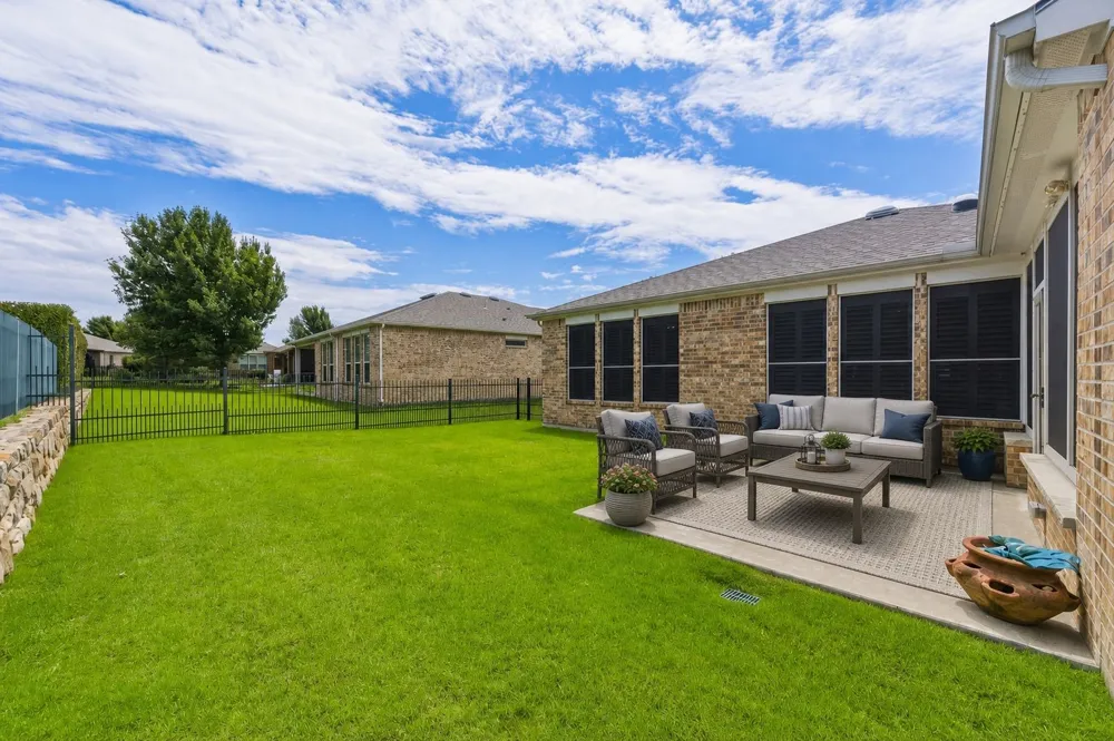 2204 Cane Hill Drive Frisco, TX 75036