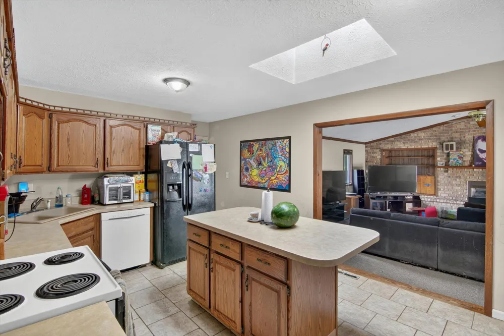 3015 John Glenn Drive Jackson, MI 49201