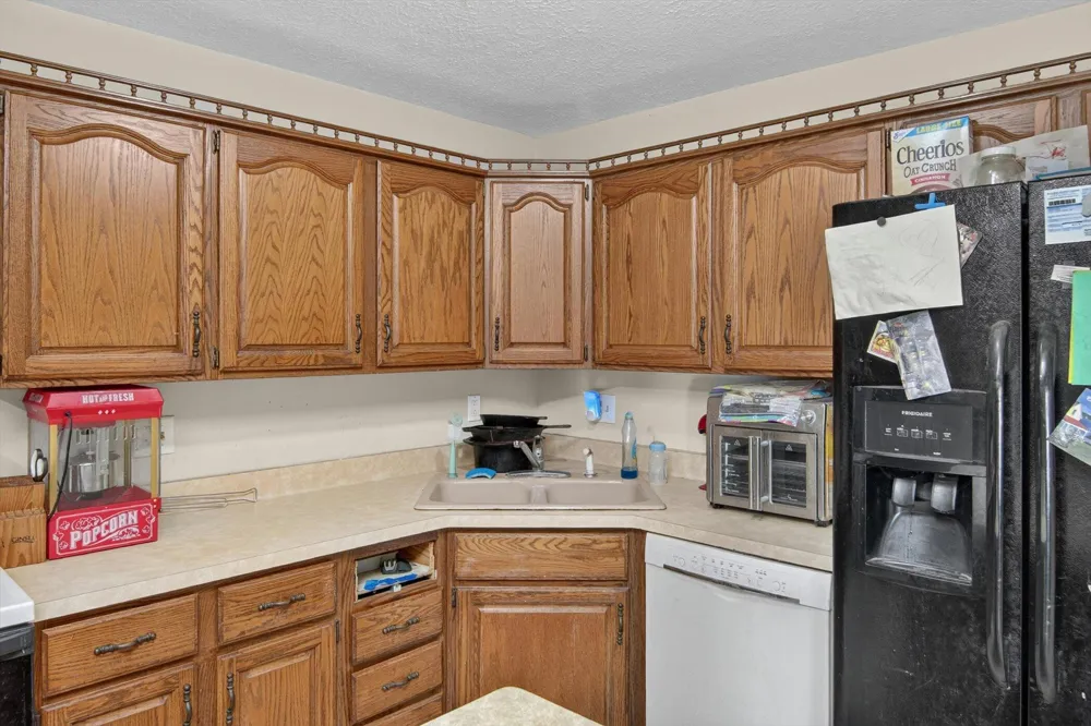 3015 John Glenn Drive Jackson, MI 49201