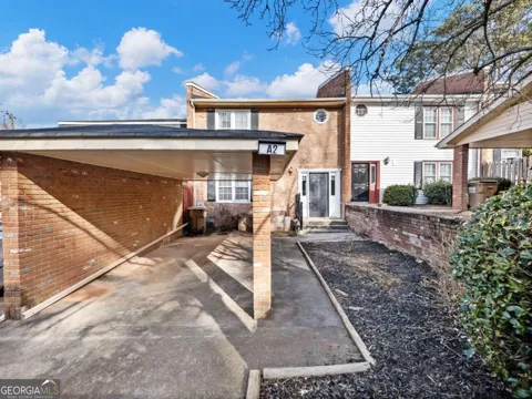 6500 Gaines Ferry RD