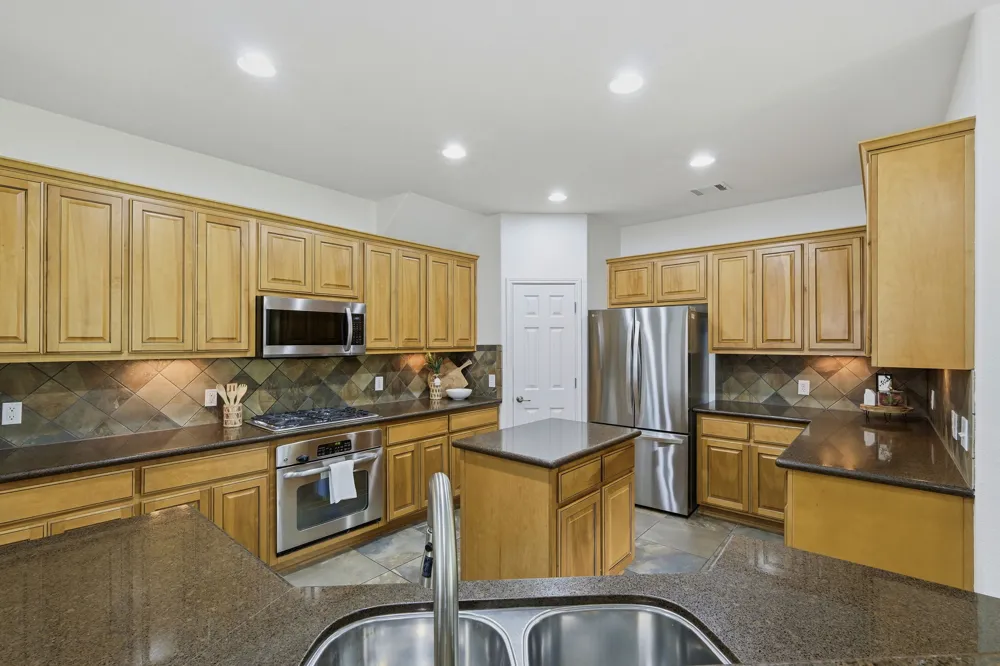 212 Tulip Trail Bend Cedar Park, TX 78613