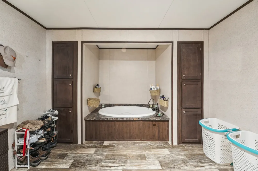 837 Southwood Drive Horseshoe Bay, TX 78657