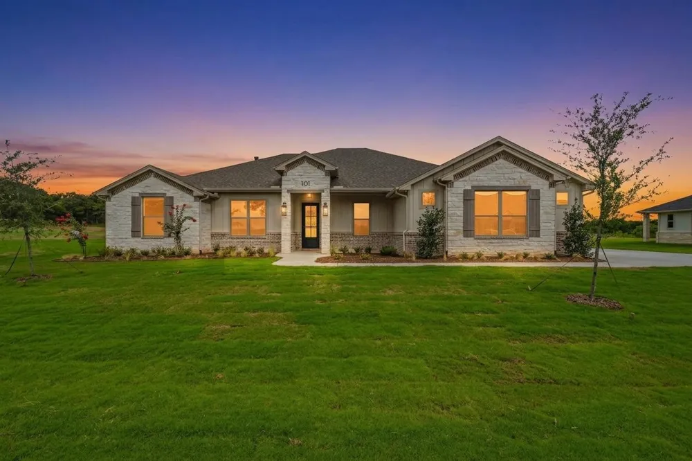 101 Eagle Court Glen Rose, TX 76077