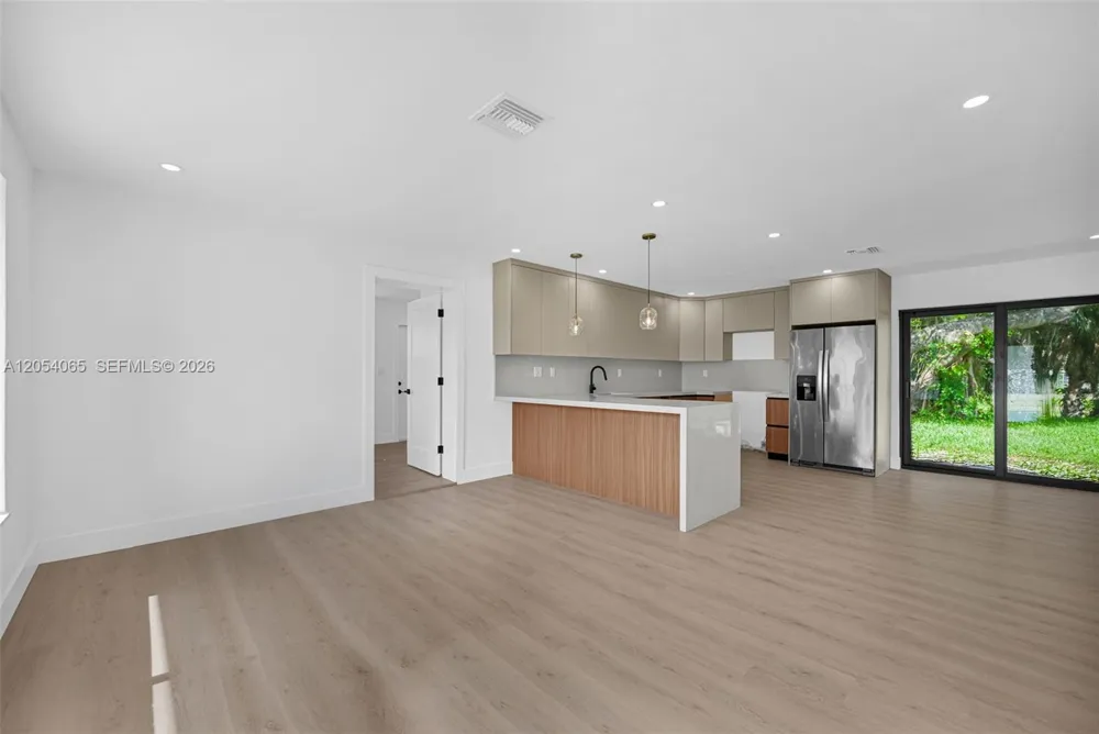 17231 NW 47th Ct Miami Gardens, FL 33055