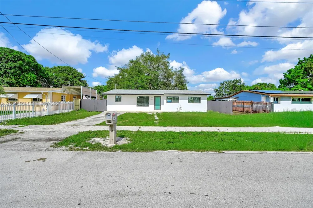 17231 NW 47th Ct Miami Gardens, FL 33055