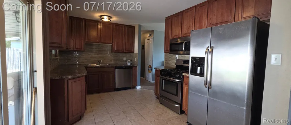 220 S Wildwood Street Westland City, MI 48186