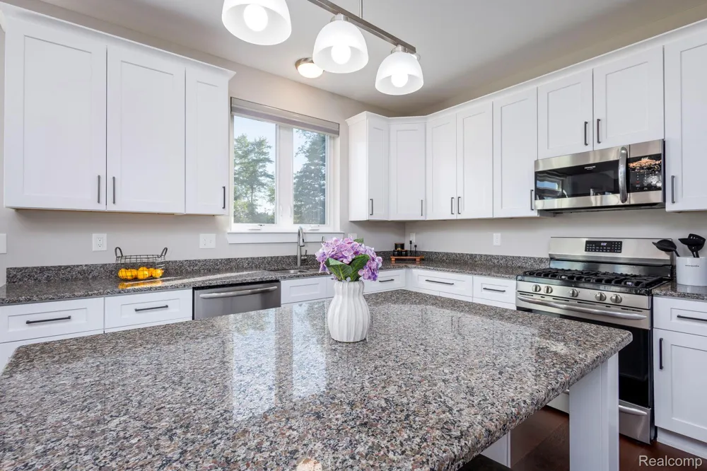 13178 DEMIL DRIVE Bruce Township, MI 48065