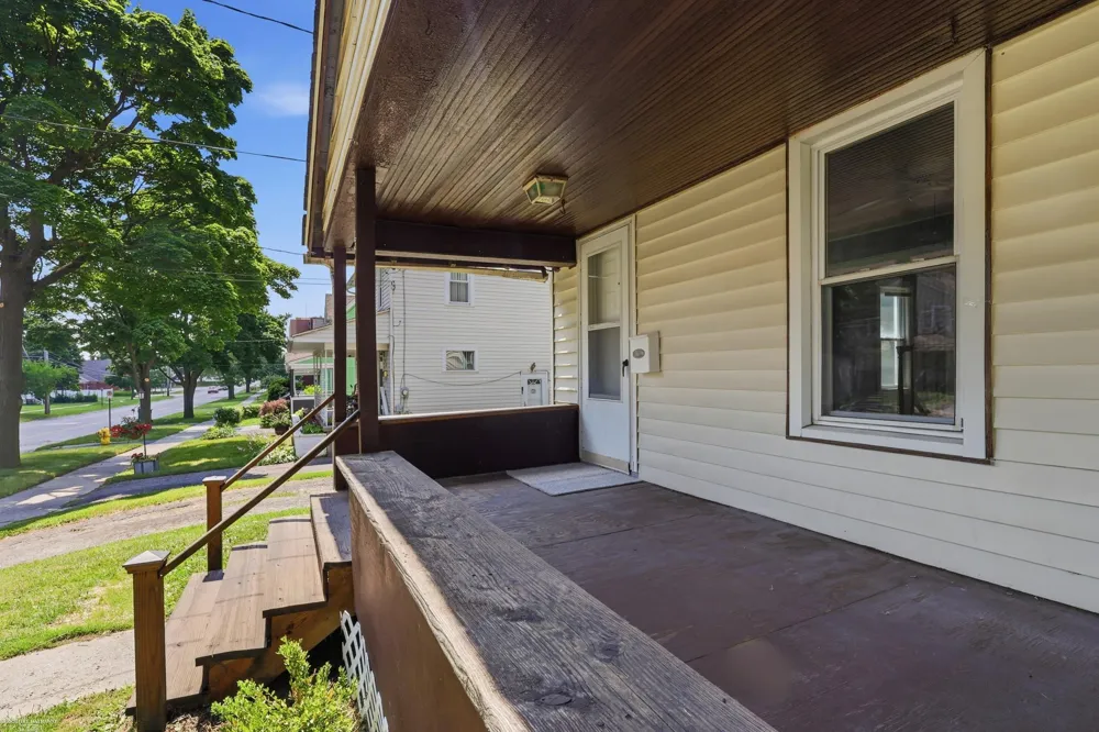 57 Johnson Street Pontiac City, MI 48341