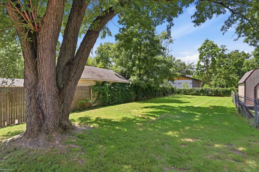 57 Johnson Street Pontiac City, MI 48341