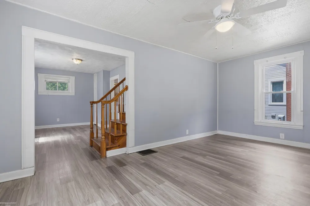 57 Johnson Street Pontiac City, MI 48341