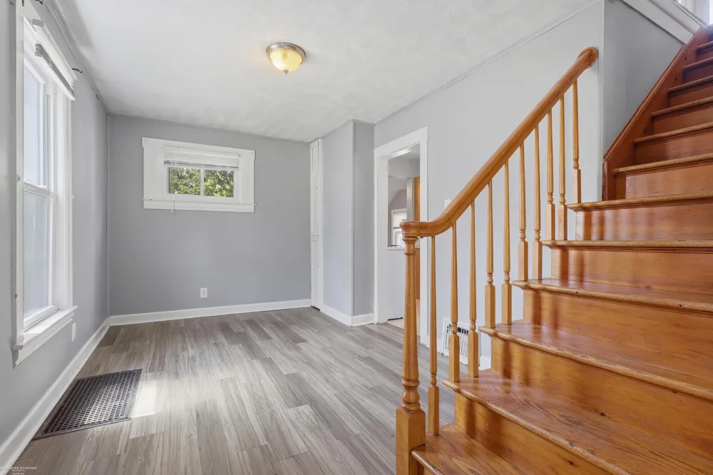 57 Johnson Street Pontiac City, MI 48341