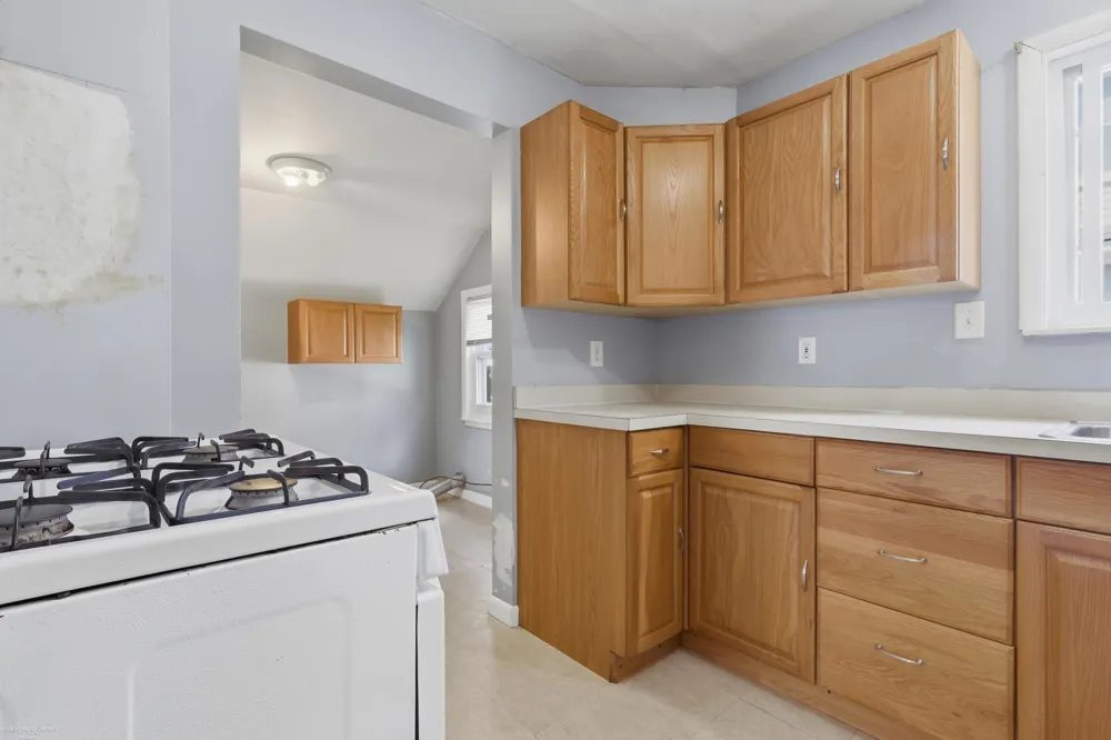 57 Johnson Street Pontiac City, MI 48341