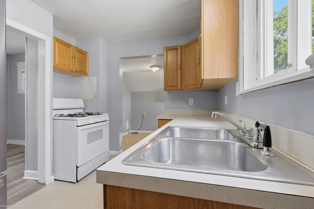 57 Johnson Street Pontiac City, MI 48341