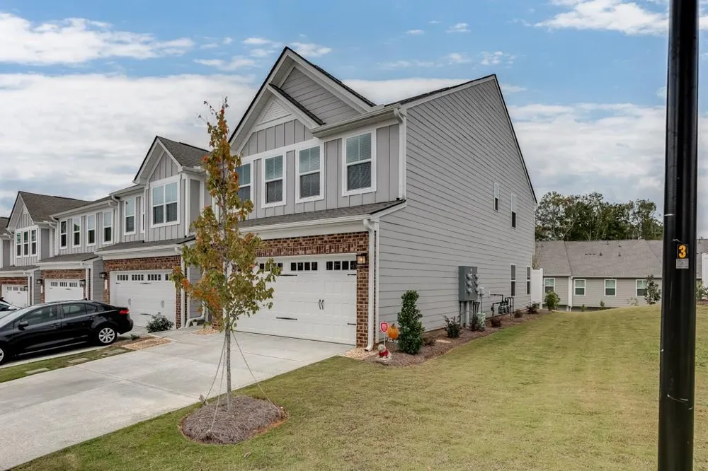 148 Salt Lake Lane Hoschton, GA 30548