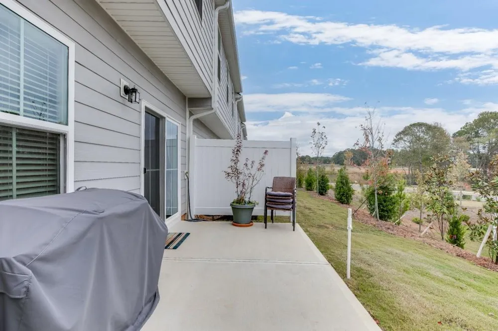 148 Salt Lake Lane Hoschton, GA 30548