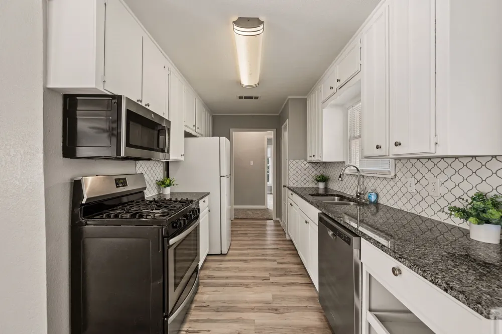 3501 Eastridge Drive Haltom City, TX 76117