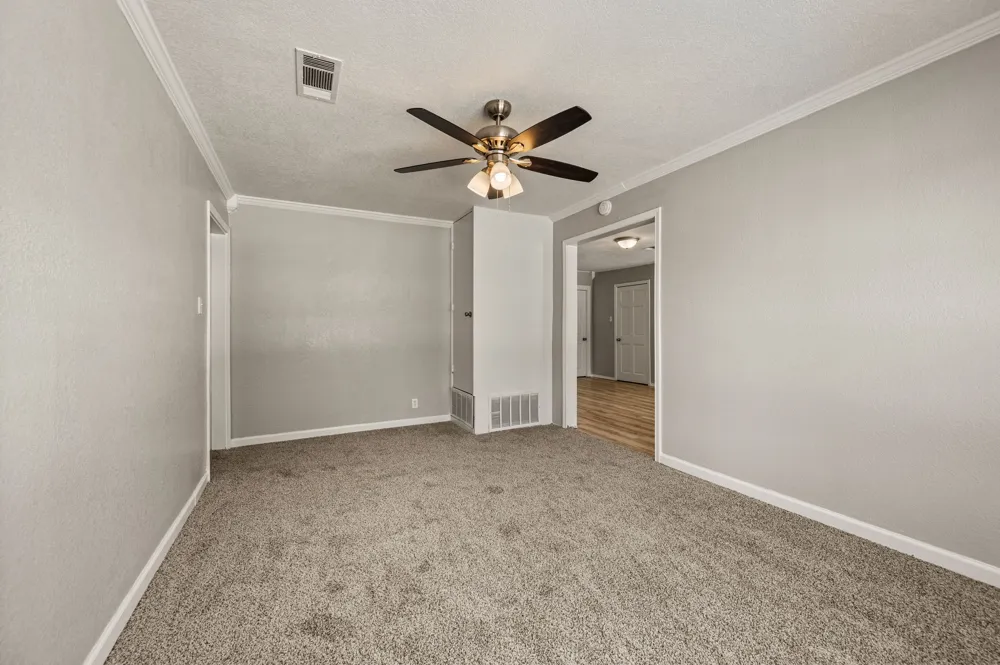 3501 Eastridge Drive Haltom City, TX 76117
