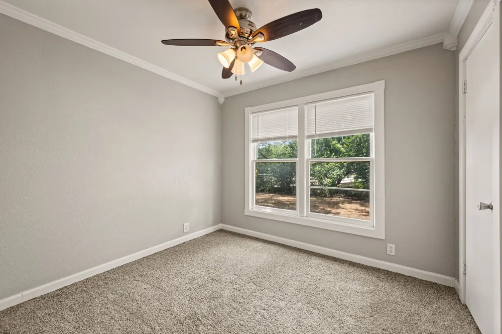 3501 Eastridge Drive Haltom City, TX 76117
