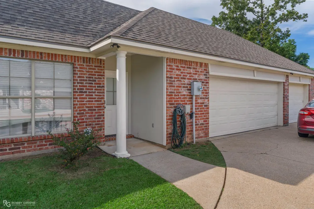 1761 Turning Leaf Trail Haughton, LA 71037