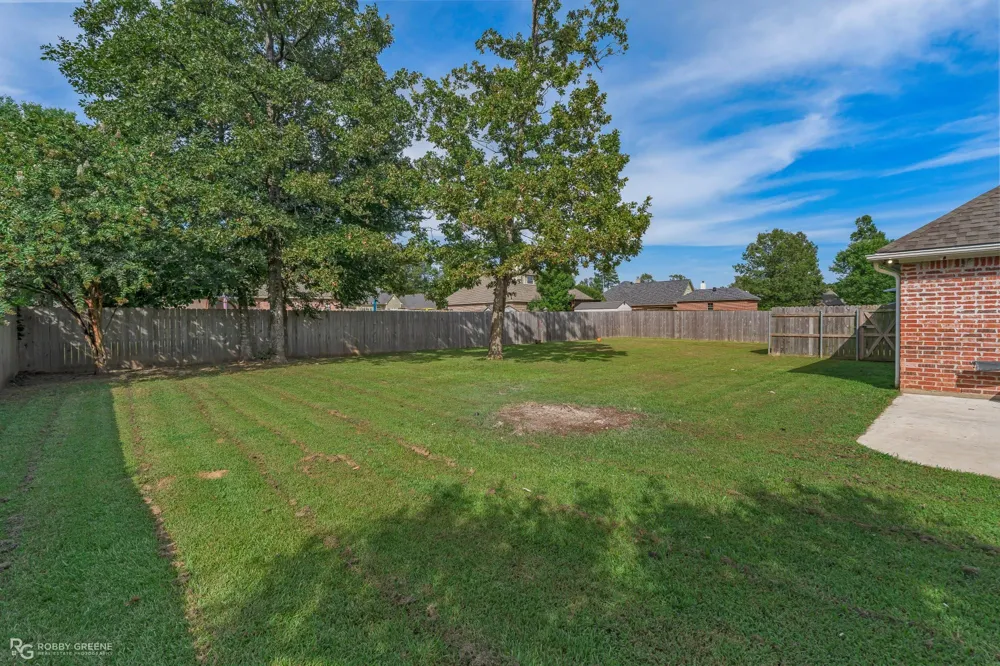 1761 Turning Leaf Trail Haughton, LA 71037