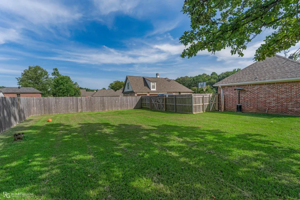1761 Turning Leaf Trail Haughton, LA 71037