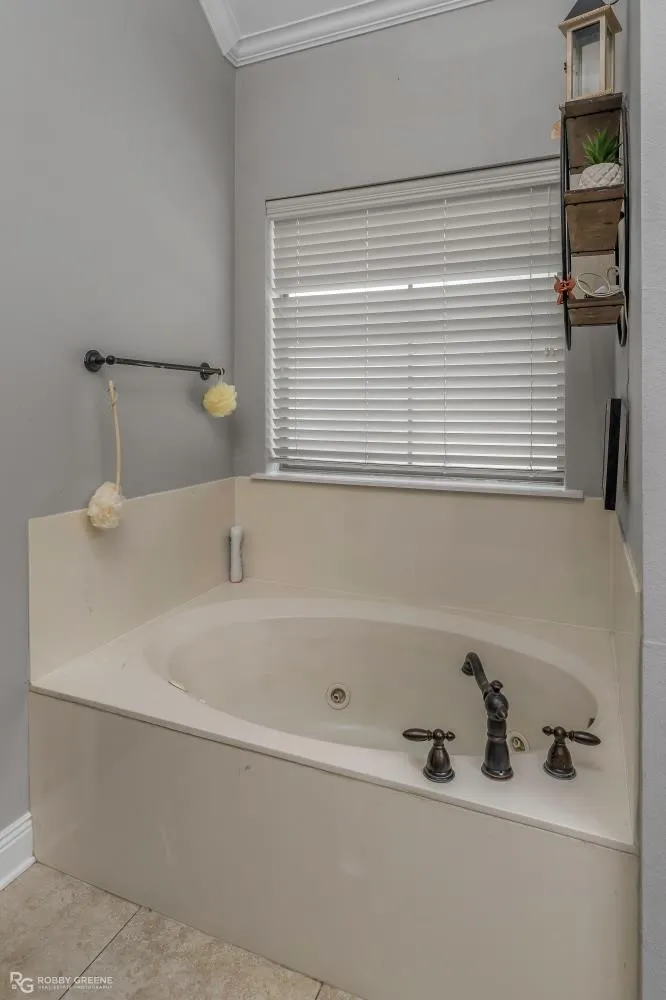1761 Turning Leaf Trail Haughton, LA 71037
