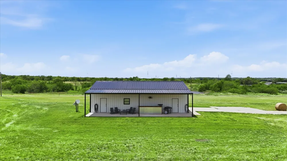 10061 Fm 66 Grandview, TX 76050