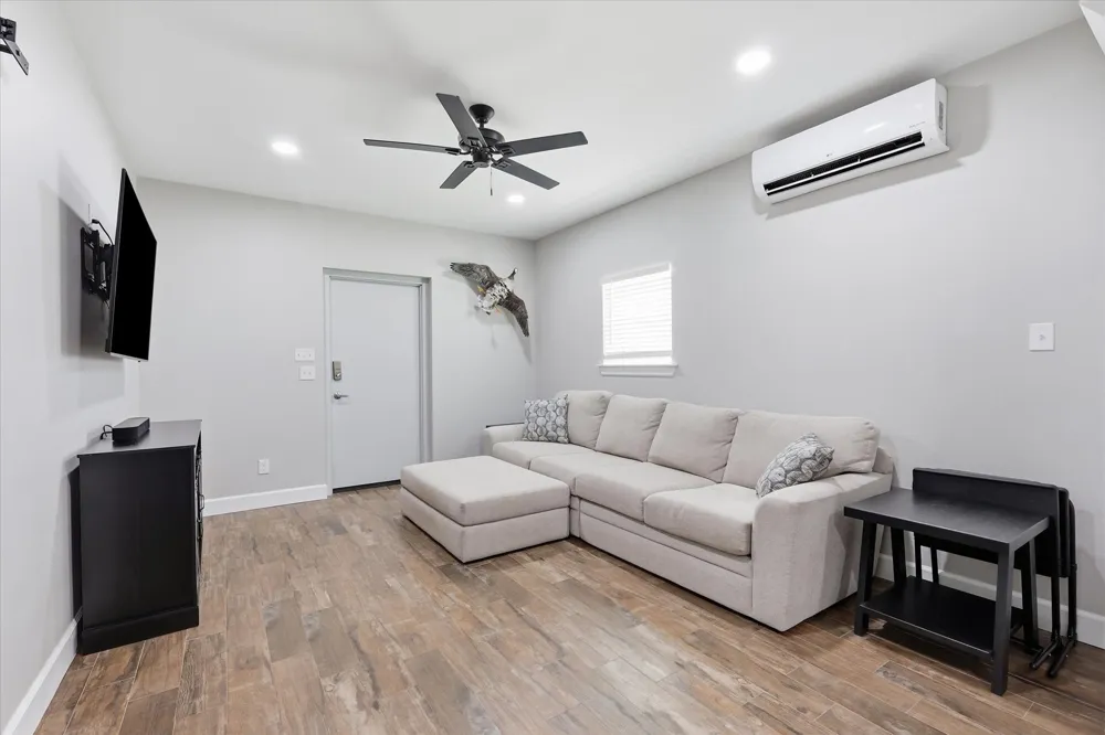 10061 Fm 66 Grandview, TX 76050