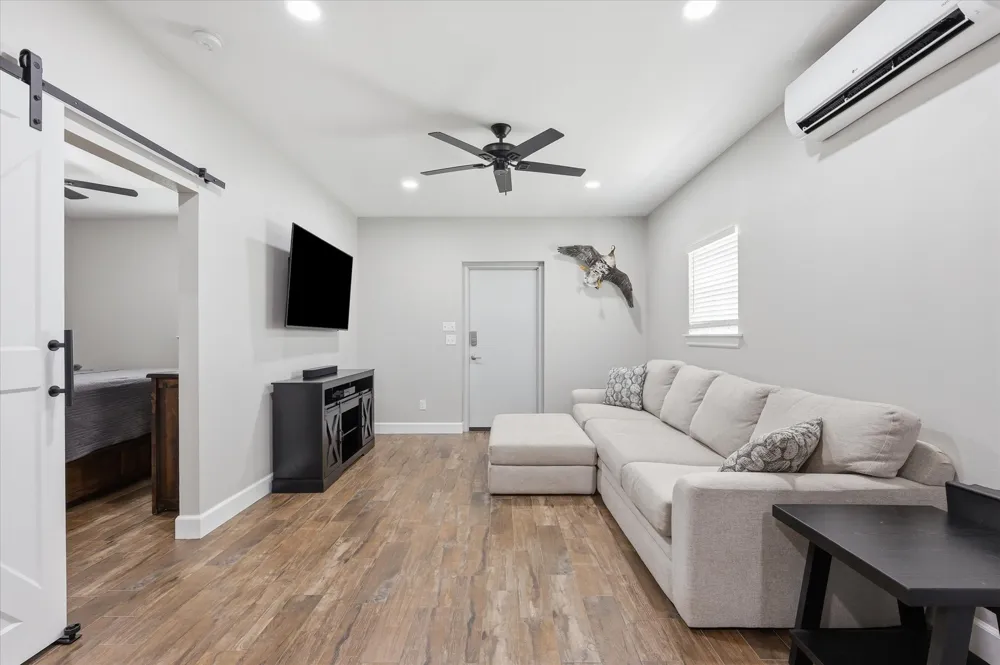 10061 Fm 66 Grandview, TX 76050