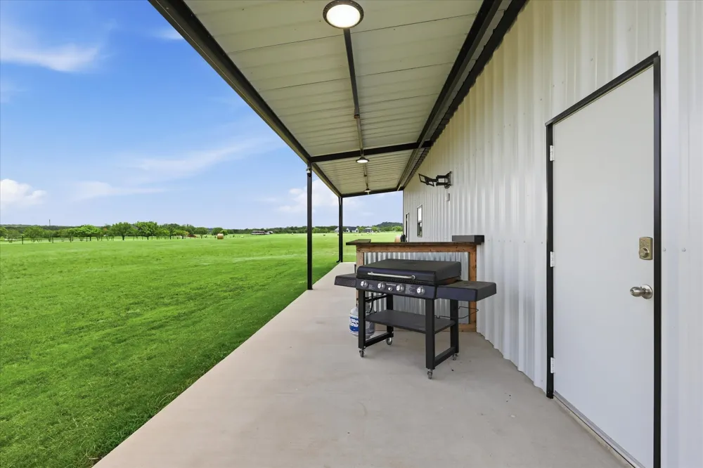 10061 Fm 66 Grandview, TX 76050