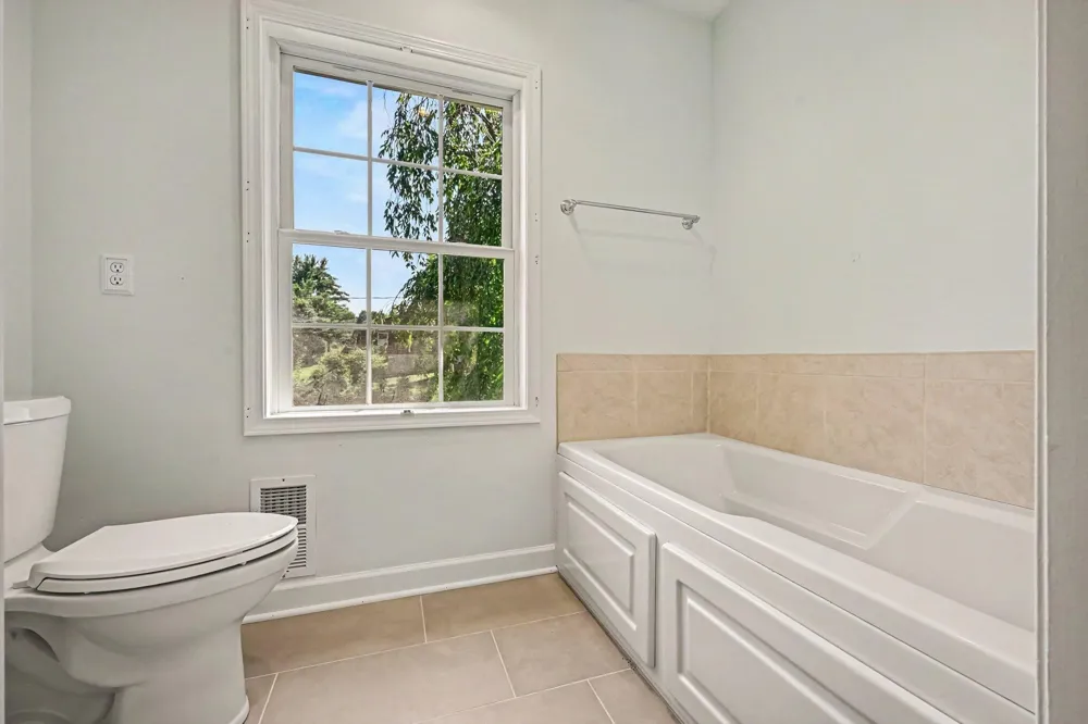 3004 Brandywine Road Kalamazoo, MI 49008
