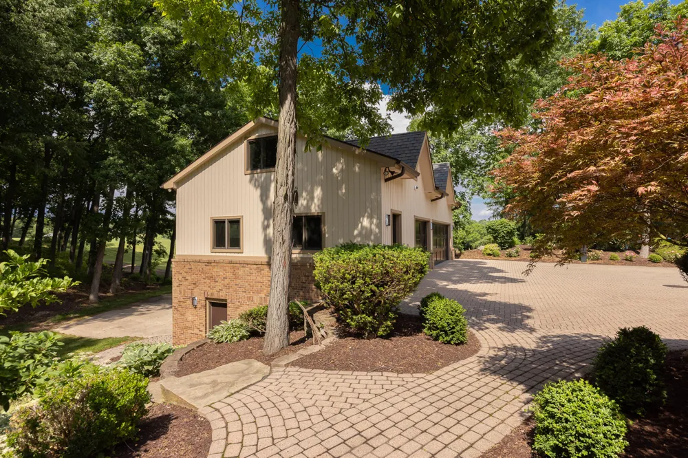 10750 Koebbe Road Manchester, MI 48158