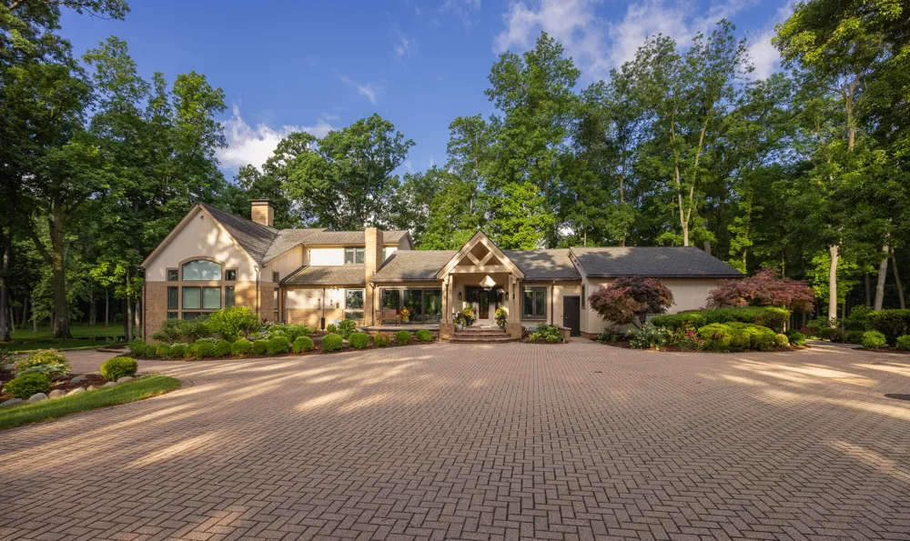 10750 Koebbe Road Manchester, MI 48158