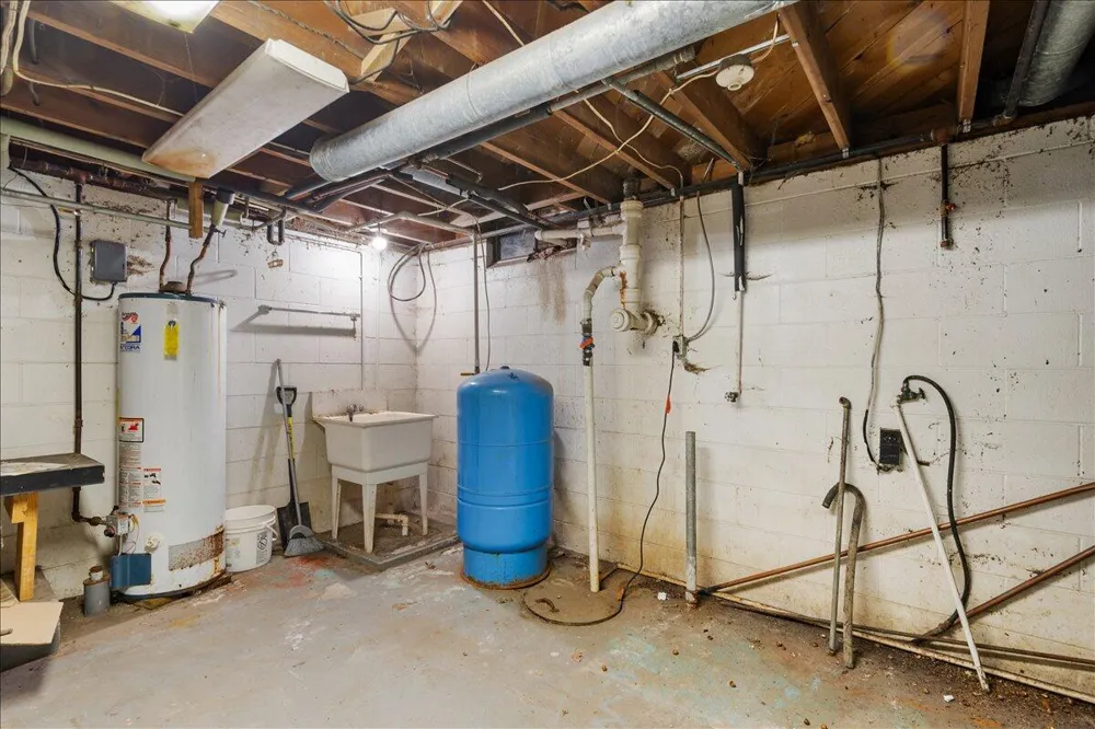 3480 64th Street Saugatuck, MI 49453