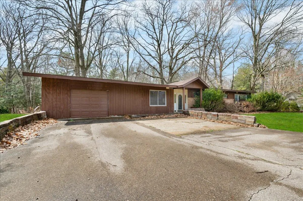 3480 64th Street Saugatuck, MI 49453