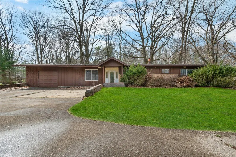3480 64th Street Saugatuck, MI 49453